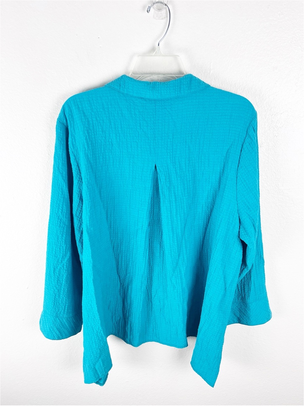 HABITAT Aqua Turquoise Long Sleeves Textured Button Top XL Artsy Casual Neutral - Picture 2 of 9